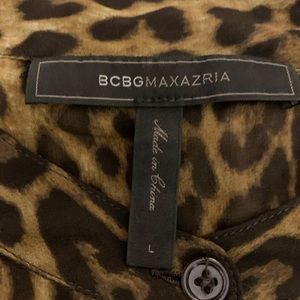 bcbg max azria leopard print blouse Size Large